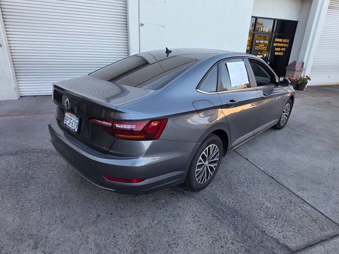 Used 2019 Volkswagen Jetta R-Line FWD image 6