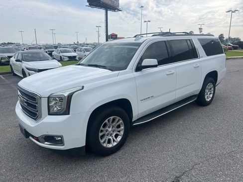 Used 2019 GMC Yukon XL SLT w/ Open Road Package AWD/4WD image 1