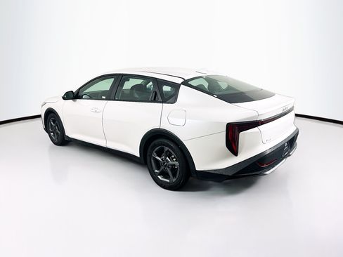 Used 2025 Kia K4 FWD image 5