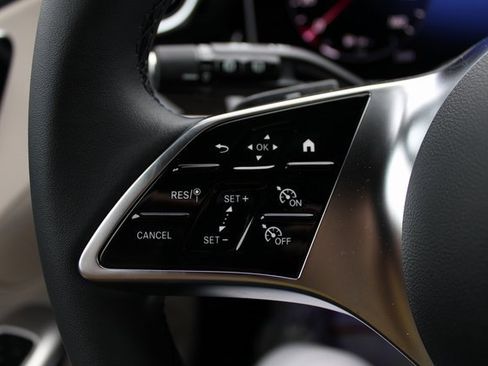 New 2024 Mercedes-Benz GLC 300 4MATIC image 18