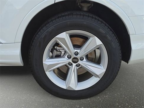 Used 2025 Audi Q7 2.0T Premium image 38