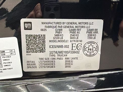 Used 2025 GMC Sierra 3500 Denali w/ Denali Reserve Package image 46