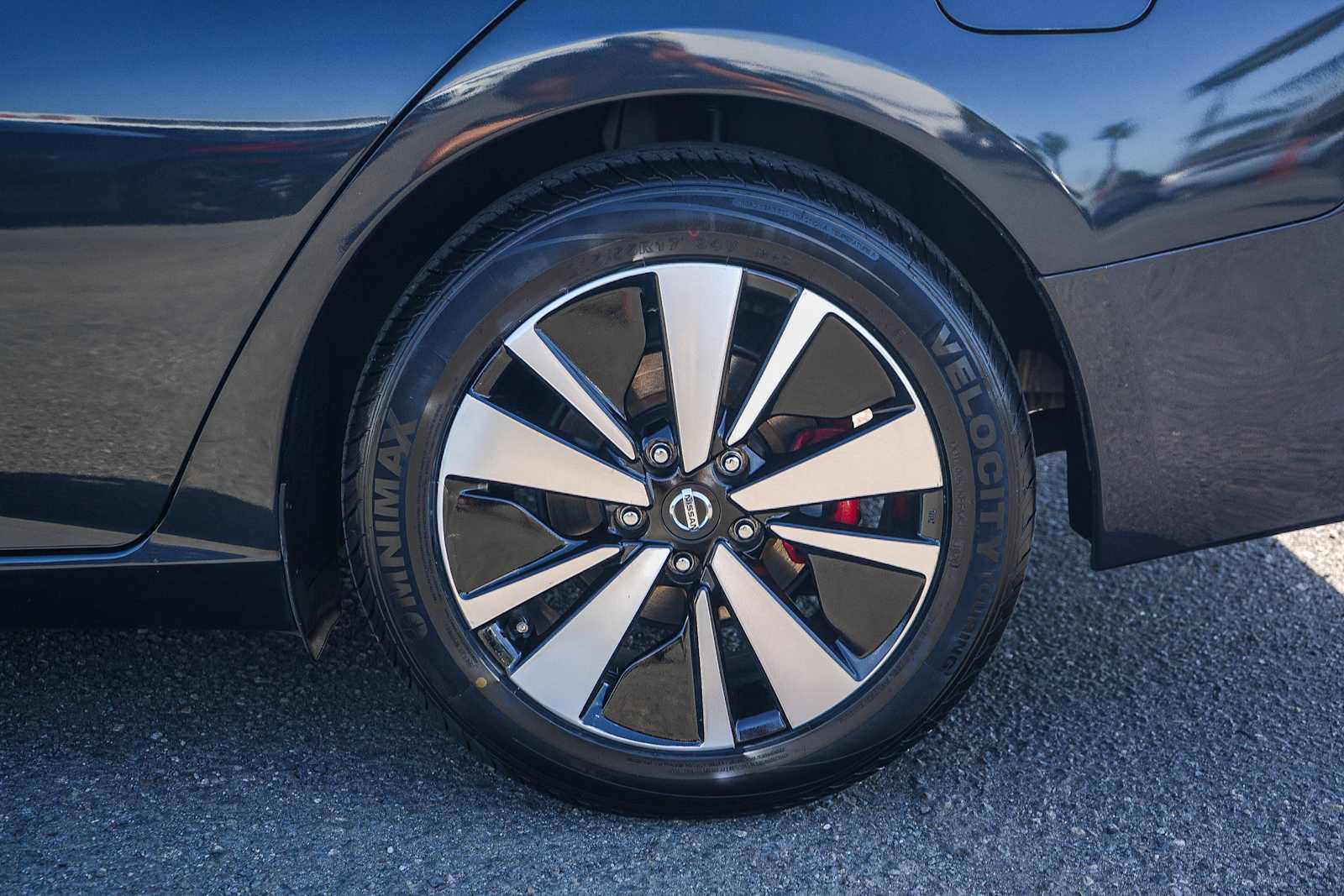 Used 2019 Nissan Altima 2.5 SL FWD image 12