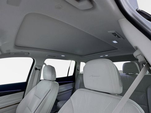 New 2026 Buick Enclave Avenir image 14