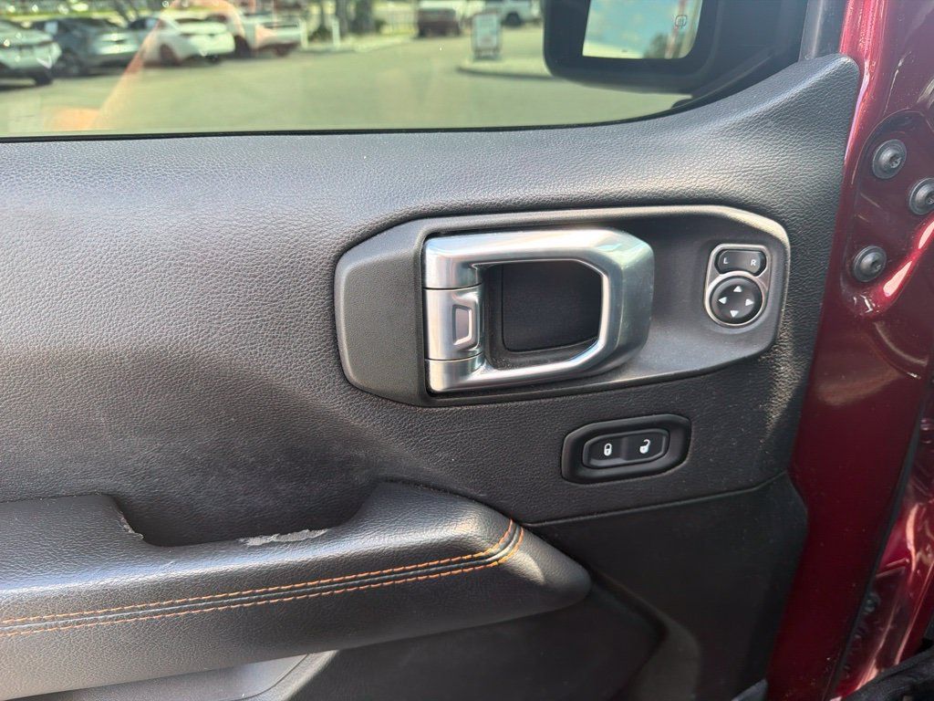 Used 2021 Jeep Gladiator Mojave AWD/4WD image 18
