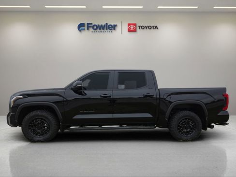 New 2026 Toyota Tundra SR5 w/ SR5 Premium Package AWD/4WD image 8