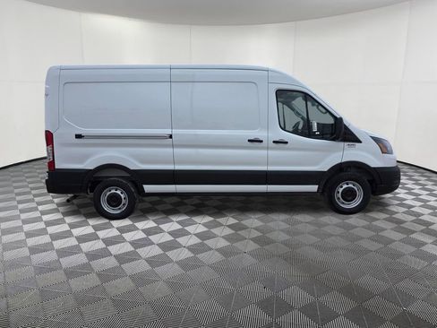 New 2026 Ford Transit 250 148 Medium Roof w/ Load Area Protection Package RWD image 9