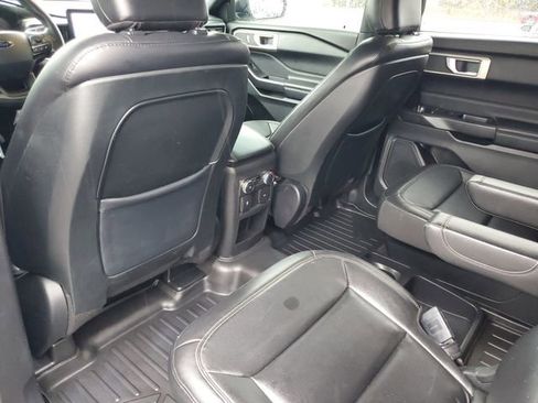 Used 2020 Ford Explorer XLT w/ Equipment Group 202A image 22