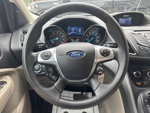 Used 2015 Ford Escape SE FWD image 33