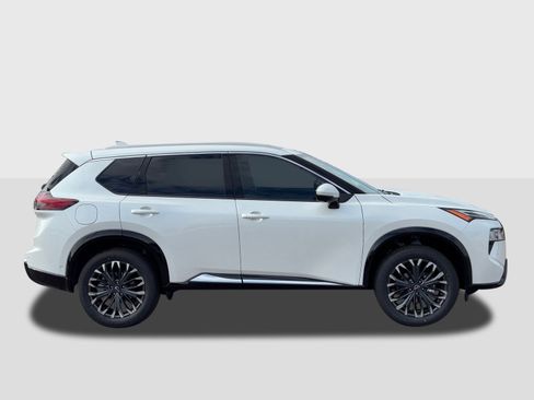New 2026 Nissan Rogue Platinum image 8