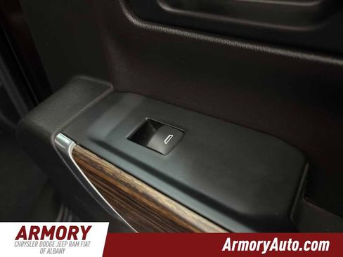 Used 2019 Chevrolet Silverado 1500 High Country w/ Technology Package image 31