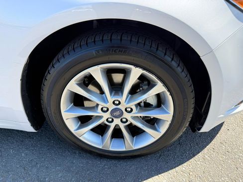 Used 2017 Ford Fusion Energi SE image 38