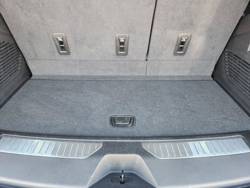 Used 2022 GMC Yukon AT4 image 38