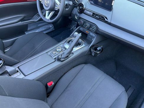 New 2026 MAZDA MX-5 Miata Club w/ Weather Package RWD image 17