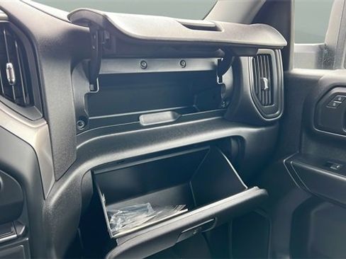 Used 2024 Chevrolet Silverado 2500 W/T image 28