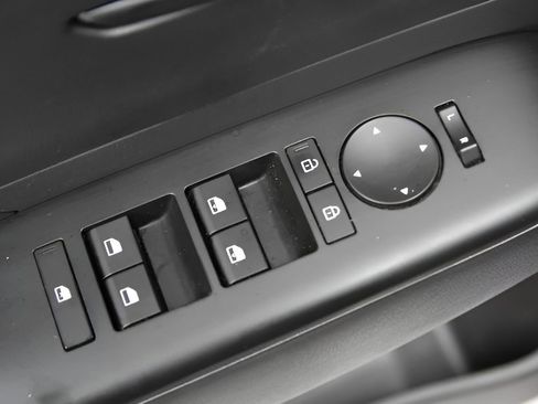 Used 2024 Hyundai Kona SEL w/ Convenience Package image 17