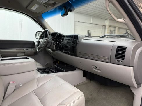 Used 2009 GMC Sierra 2500 SLE w/ Convenience Package image 7
