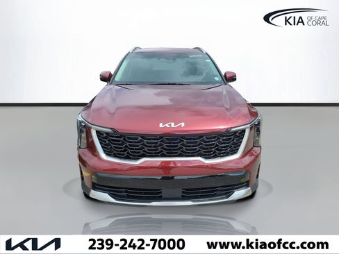 Certified 2025 Kia Sorento S FWD image 2