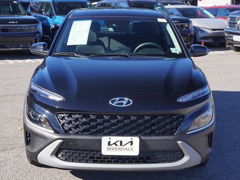 Used 2023 Hyundai Kona SE w/ Cargo Package image 9