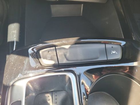 Used 2024 Chevrolet Trax LT w/ Driver Confidence Package FWD image 26