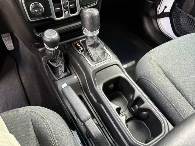 Used 2025 Jeep Wrangler Unlimited Sport AWD/4WD image 38