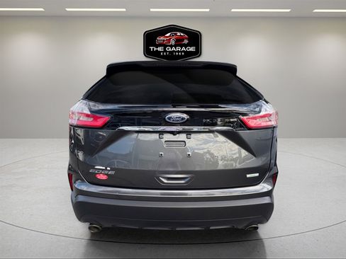 Used 2019 Ford Edge SE image 7