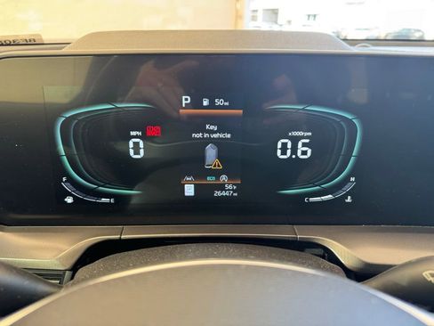 Used 2024 Kia Telluride S image 17