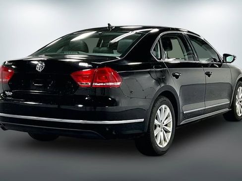 Used 2012 Volkswagen Passat 2.5 SEL FWD image 8