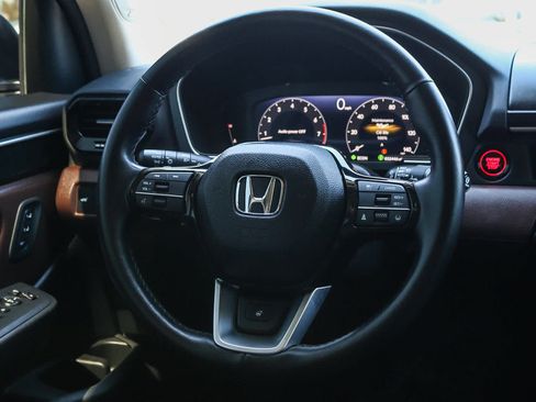 Used 2024 Honda Pilot Elite image 18