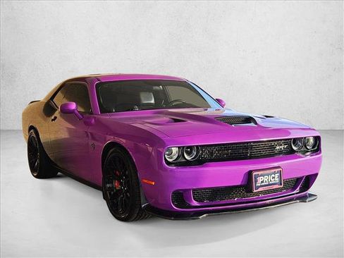 Used 2016 Dodge Challenger SRT Hellcat image 3