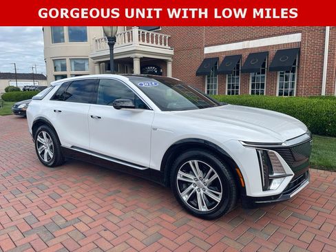 Used 2024 Cadillac Lyriq Tech w/ LPO, Floor Liner Package AWD/4WD image 5