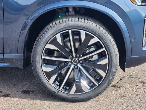 New 2026 Volvo XC90 B6 Plus w/ Protection Package Premier AWD/4WD image 30