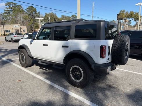 Used 2023 Ford Bronco Badlands w/ Sasquatch Package image 3