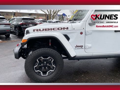 Used 2022 Jeep Gladiator Rubicon w/ Trailer Tow Package image 15
