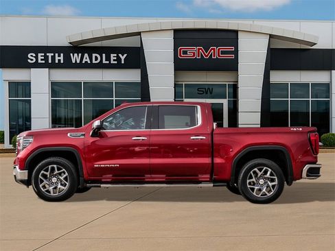 Used 2023 GMC Sierra 1500 SLT w/ SLT Convenience Package image 4