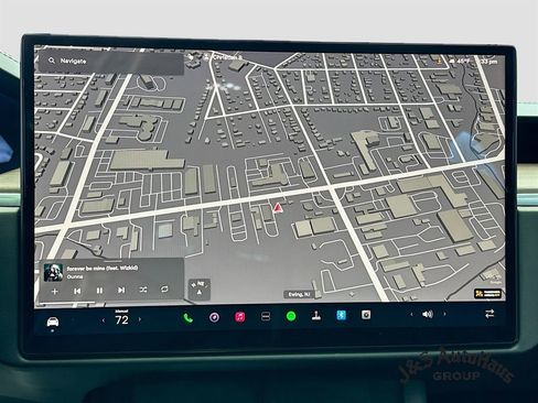 Used 2024 Tesla Model X Base image 18