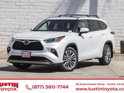 Used 2022 Toyota Highlander Platinum