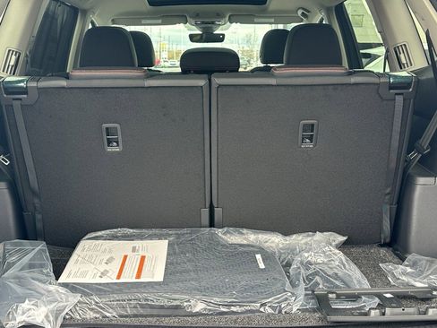 New 2026 Volkswagen Atlas Peak Edition AWD/4WD image 4