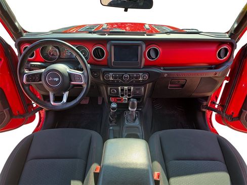 Used 2019 Jeep Wrangler Unlimited Rubicon w/ Cold Weather Group image 9