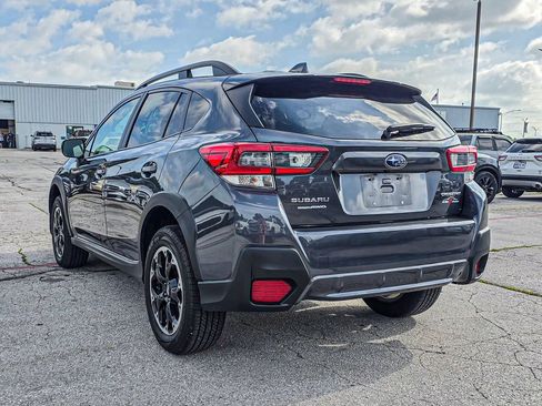 Used 2021 Subaru Crosstrek 2.0i Premium w/ Moonroof Package AWD/4WD image 4