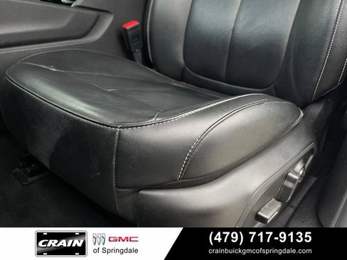 Used 2023 Jeep Grand Cherokee L Limited w/ Black Appearance Package AWD/4WD image 23
