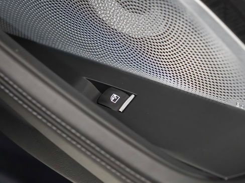 Used 2020 BMW M8 Competition image 17