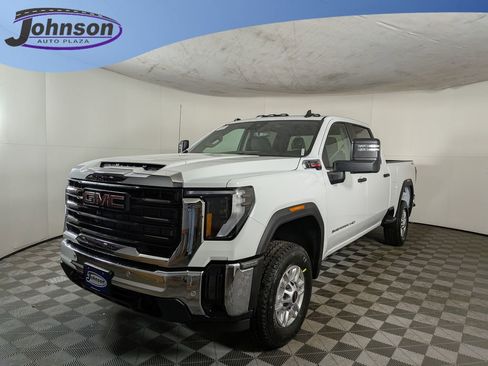 New 2026 GMC Sierra 2500 Pro w/ 1SA Pro Safety Plus Package AWD/4WD image 1