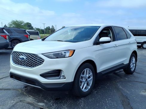 Used 2023 Ford Edge SEL w/ Convenience Package AWD/4WD image 6