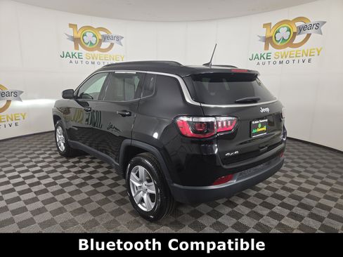 Certified 2022 Jeep Compass Latitude w/ Sun and Sound Group AWD/4WD image 7