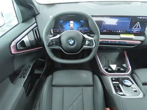 Used 2026 BMW X3 xDrive30i w/ Convenience Package AWD/4WD image 11