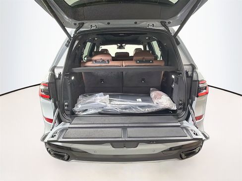 New 2026 BMW X7 xDrive40i w/ Executive Package image 29