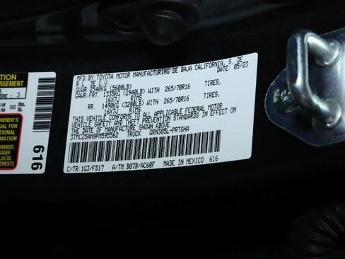 Certified 2023 Toyota Tacoma TRD Off-Road AWD/4WD image 20
