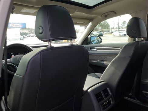 Certified 2023 Volkswagen Atlas SE w/ Panoramic Sunroof Package image 16