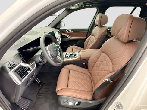 New 2026 BMW X5 xDrive40i w/ M Sport Package AWD/4WD image 18
